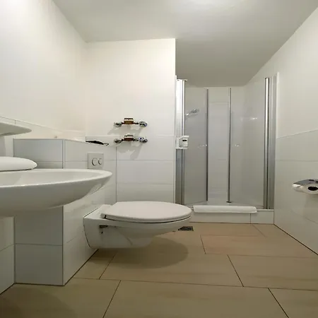 Flat Elena With Pool And Sauna فرايونغ