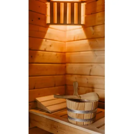 Elena Mit Pool Und Sauna *
